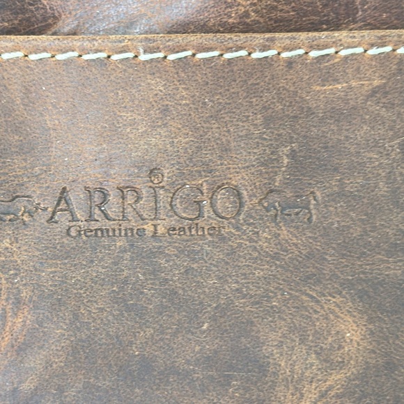 Arrigo Tan Leather Unisex Crossbody Bag Purse - Picture 4 of 9